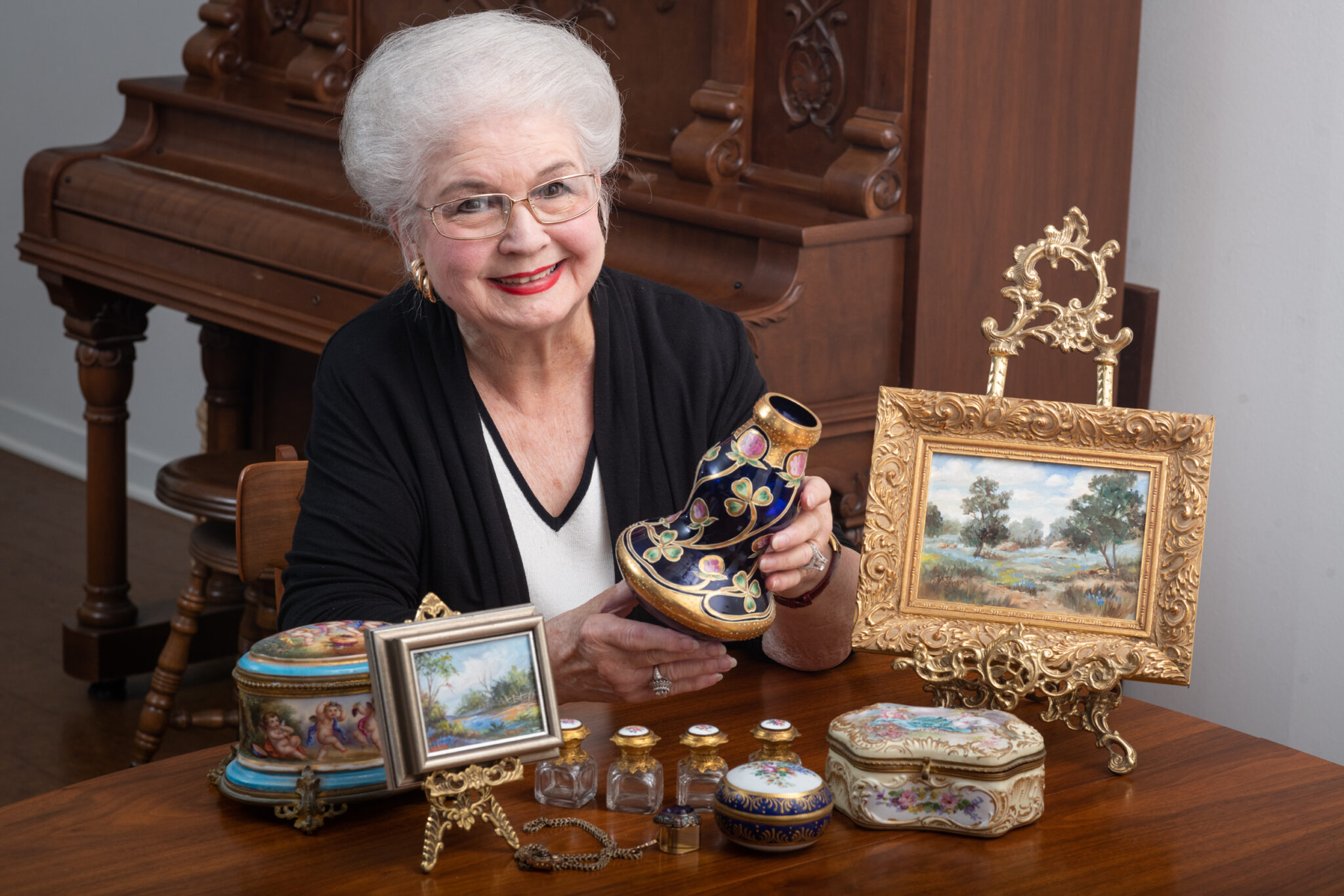 Appraisals & Estates By June Hayes & Associates
